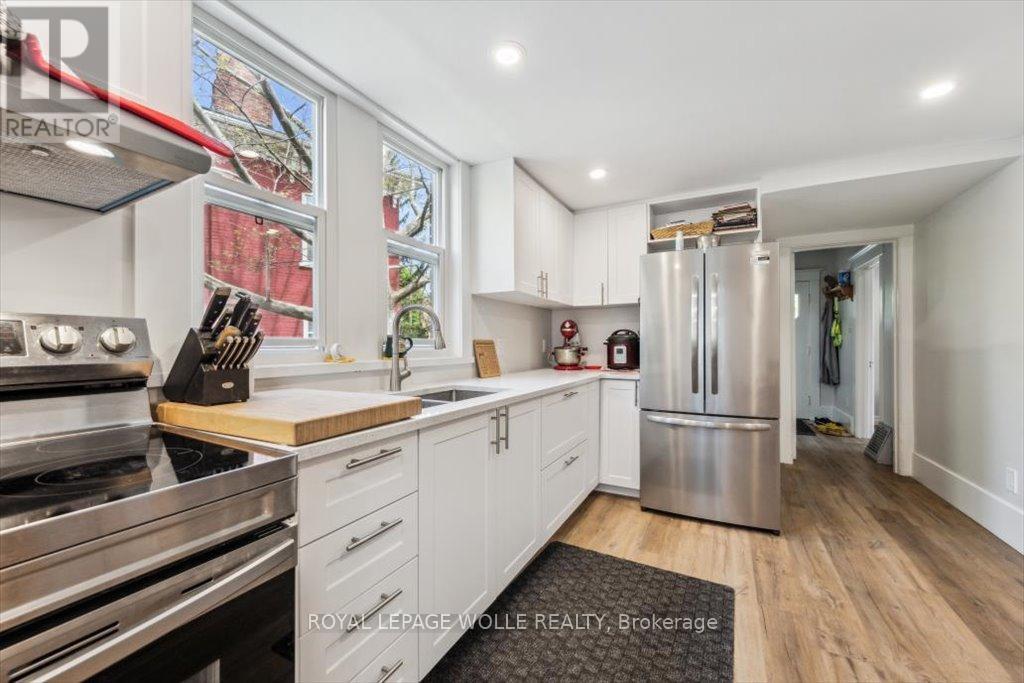 












180 DAVID STREET

,
Kitchener,




Ontario
N2G1Y5

