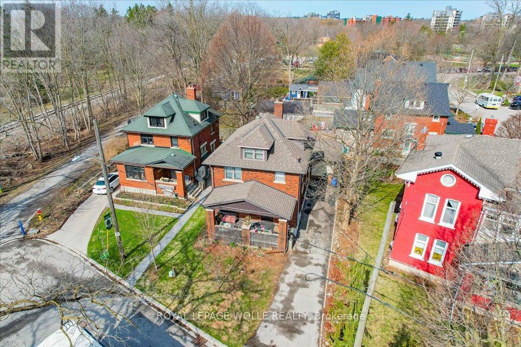 












180 DAVID STREET

,
Kitchener,




Ontario
N2G1Y5

