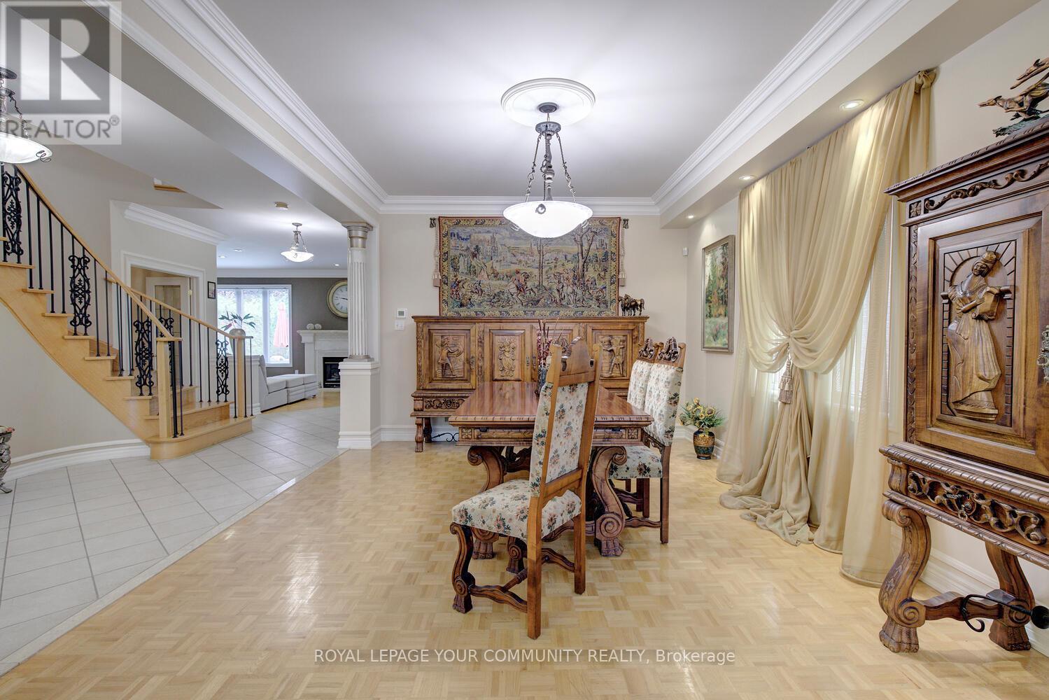 












119 THORNHILL WOODS DRIVE

,
Vaughan,




Ontario
L4J8R5

