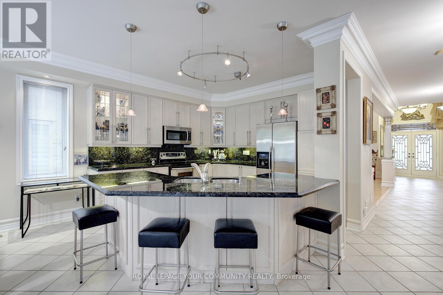 












119 THORNHILL WOODS DRIVE

,
Vaughan,




Ontario
L4J8R5

