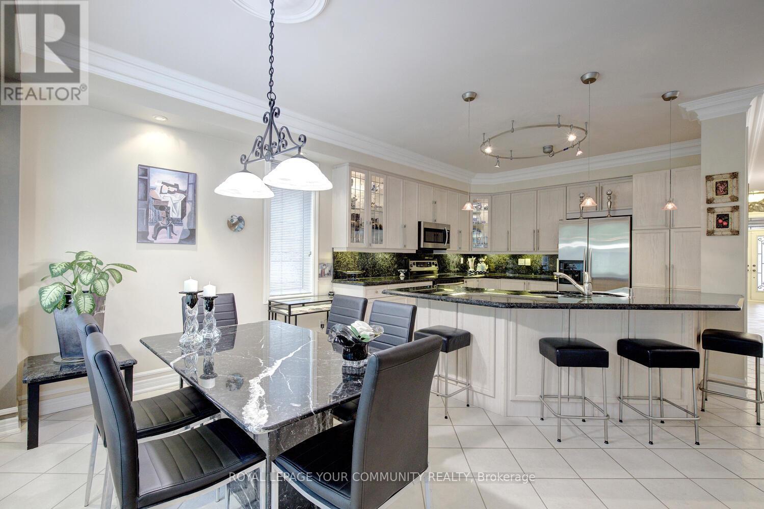 












119 THORNHILL WOODS DRIVE

,
Vaughan,




Ontario
L4J8R5

