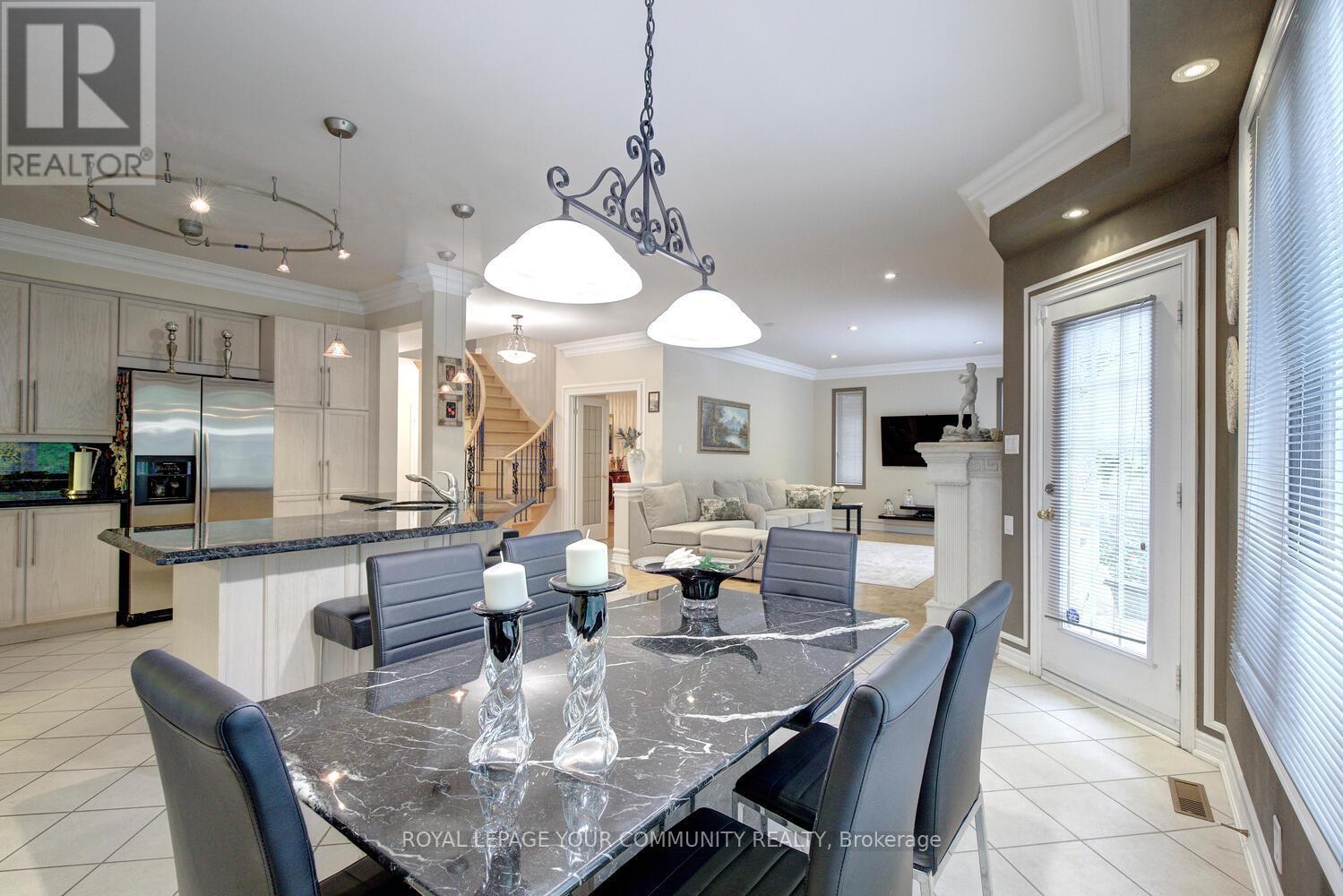 












119 THORNHILL WOODS DRIVE

,
Vaughan,




Ontario
L4J8R5

