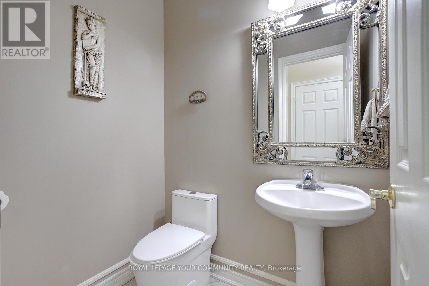












119 THORNHILL WOODS DRIVE

,
Vaughan,




Ontario
L4J8R5

