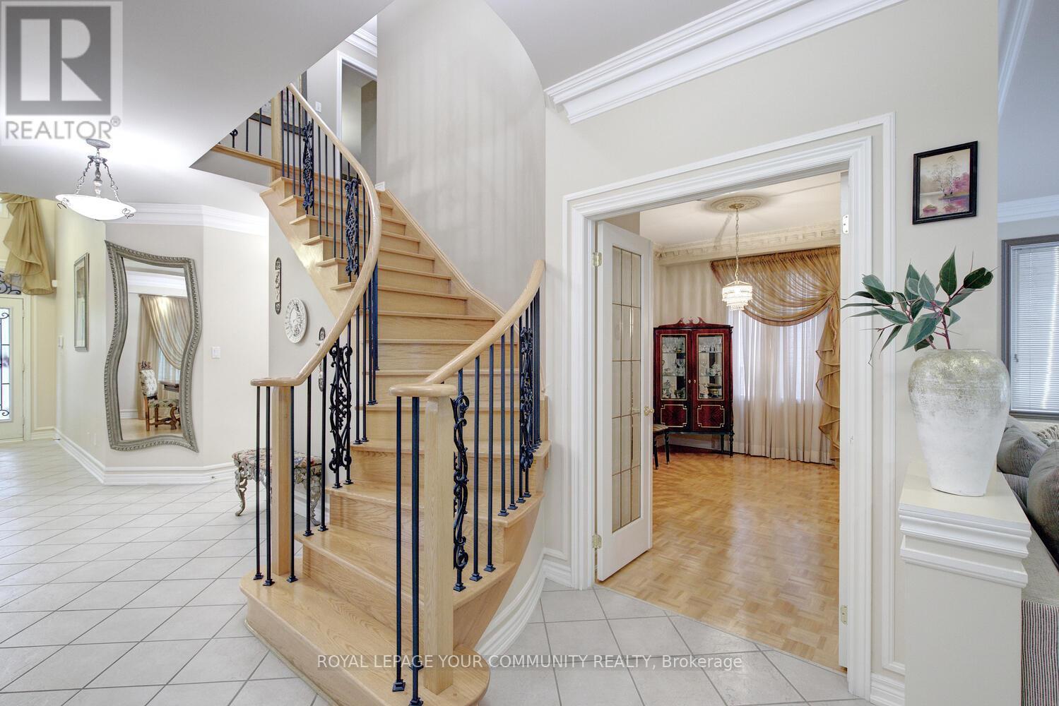 












119 THORNHILL WOODS DRIVE

,
Vaughan,




Ontario
L4J8R5

