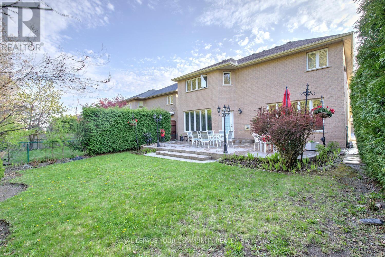 












119 THORNHILL WOODS DRIVE

,
Vaughan,




Ontario
L4J8R5

