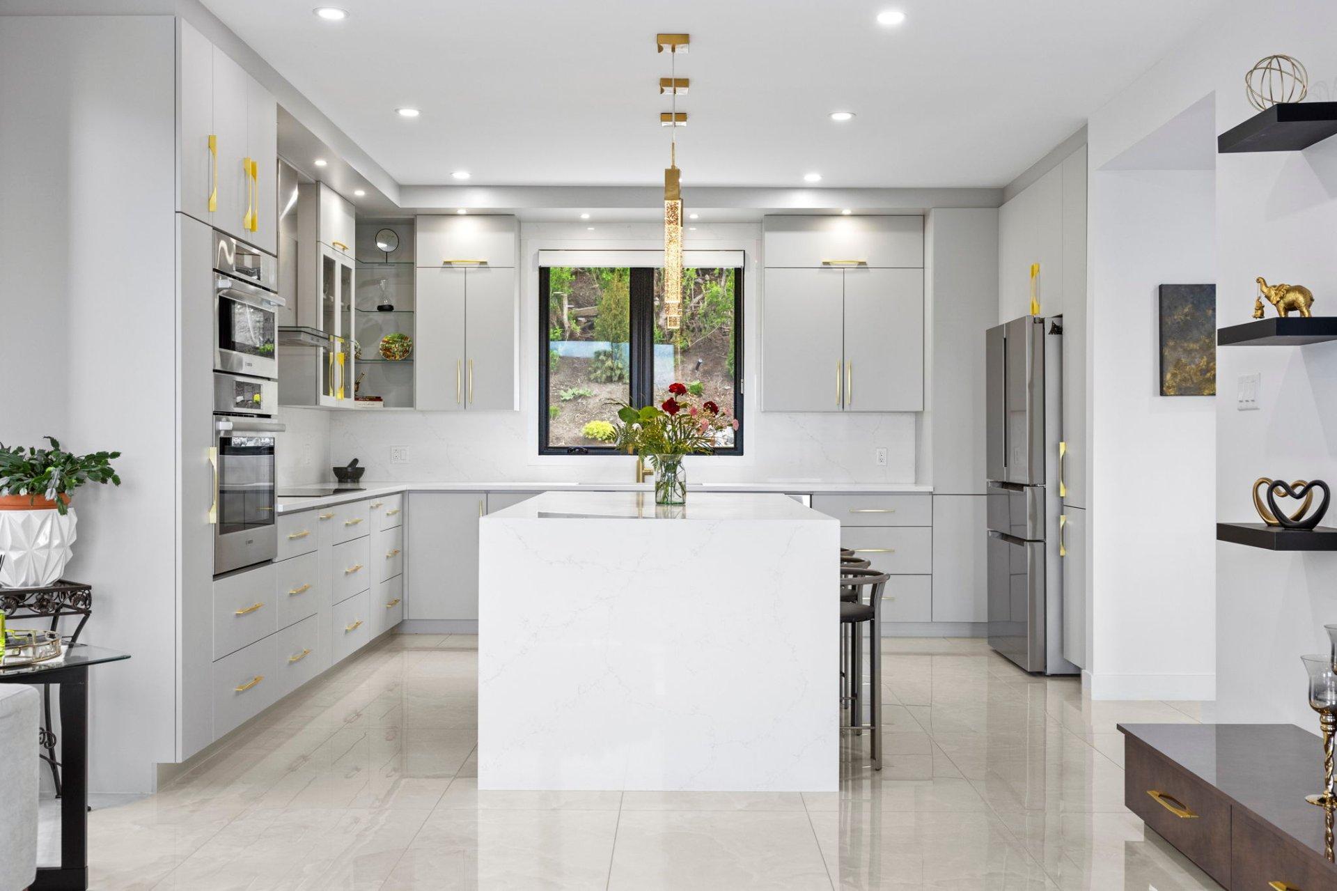 









111


Rue de St-Vallier

,
Gatineau (Gatineau),




QC
J8V3V6


