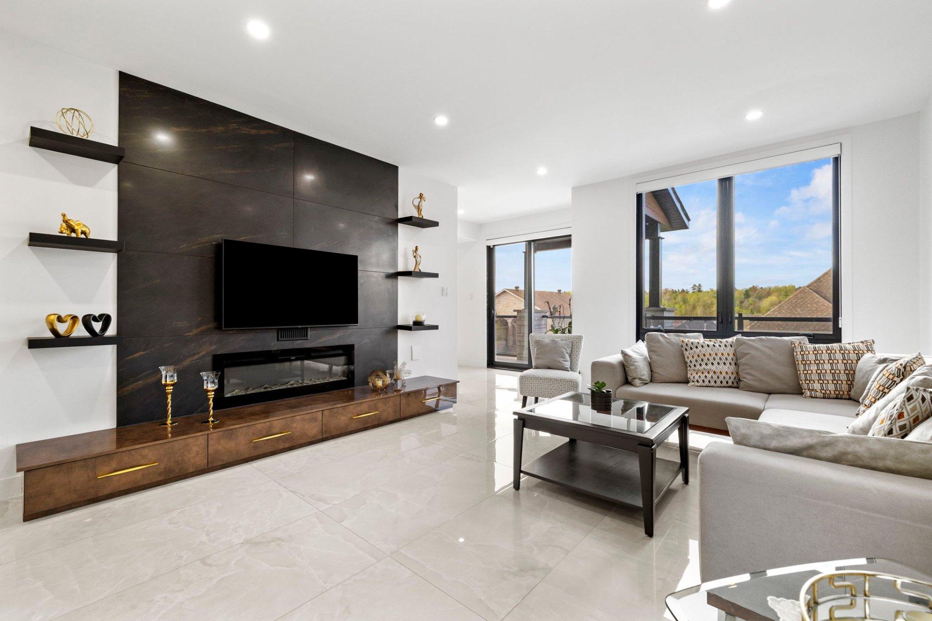 









111


Rue de St-Vallier

,
Gatineau (Gatineau),




QC
J8V3V6

