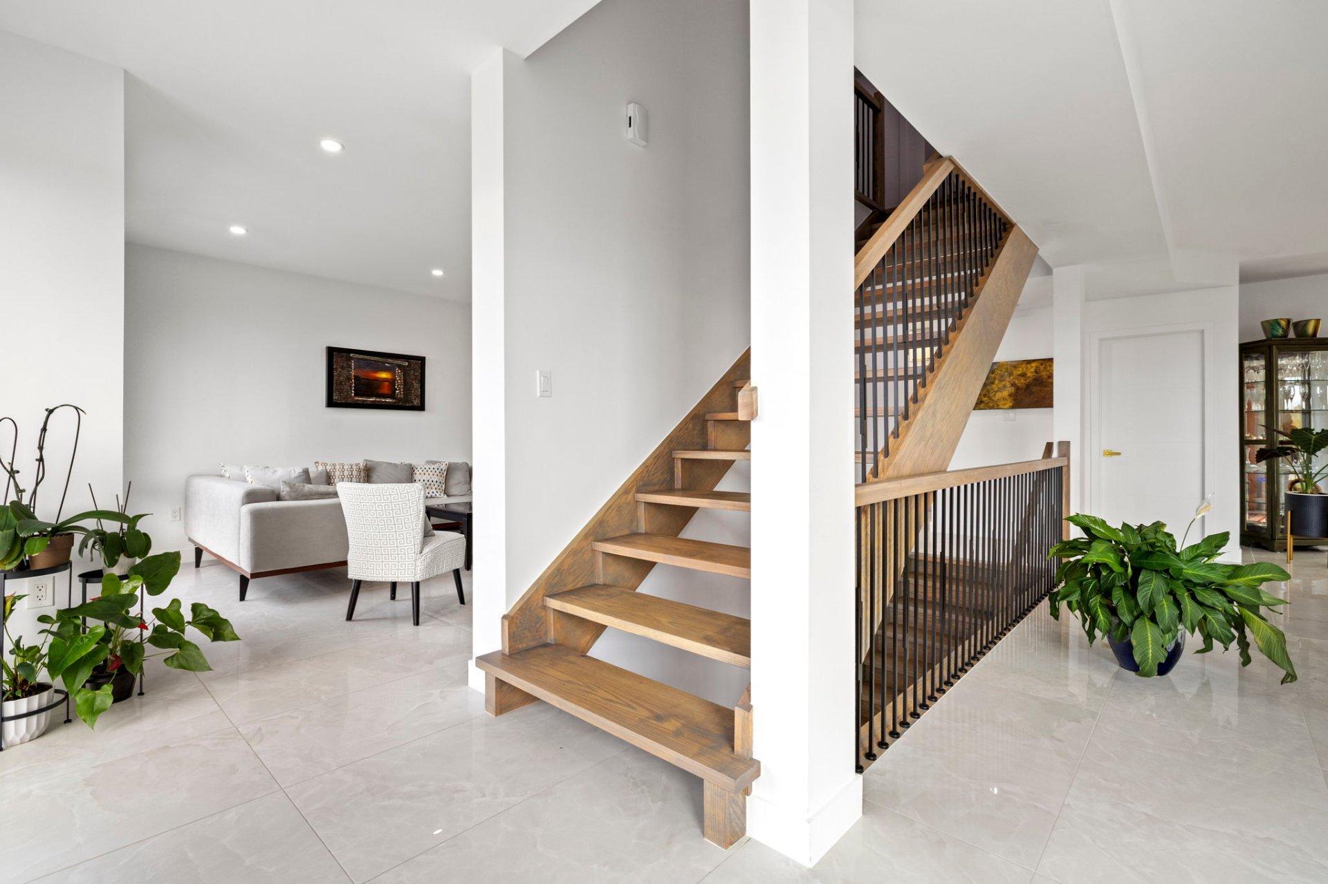 









111


Rue de St-Vallier

,
Gatineau (Gatineau),




QC
J8V3V6

