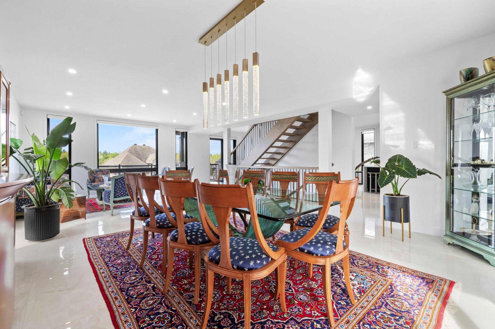 









111


Rue de St-Vallier

,
Gatineau (Gatineau),




QC
J8V3V6

