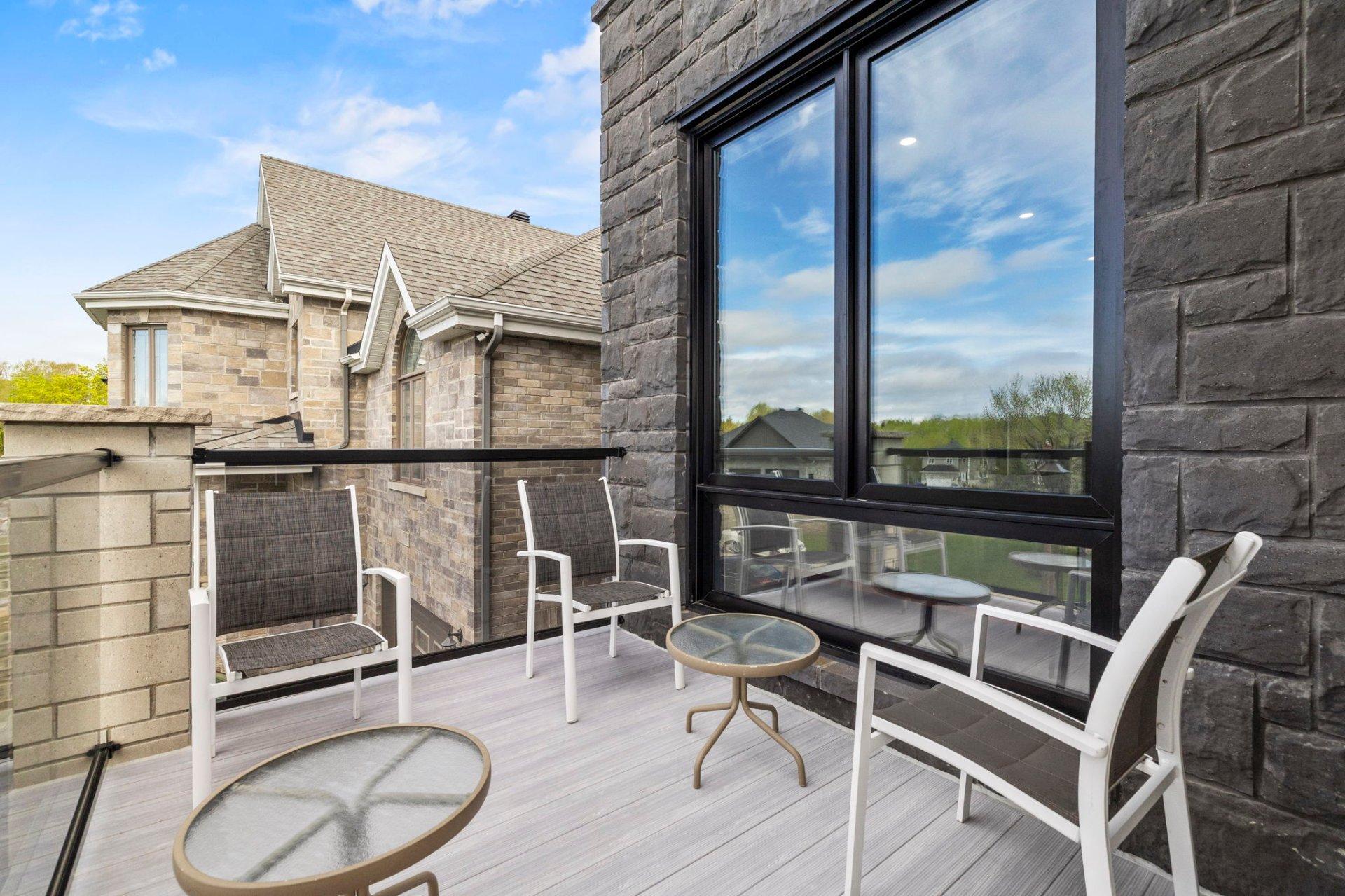 









111


Rue de St-Vallier

,
Gatineau (Gatineau),




QC
J8V3V6

