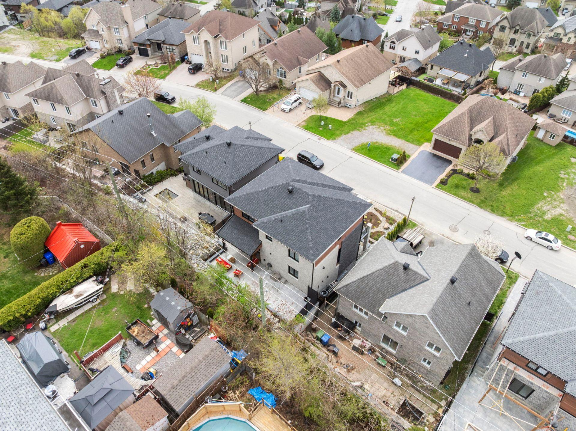 









111


Rue de St-Vallier

,
Gatineau (Gatineau),




QC
J8V3V6

