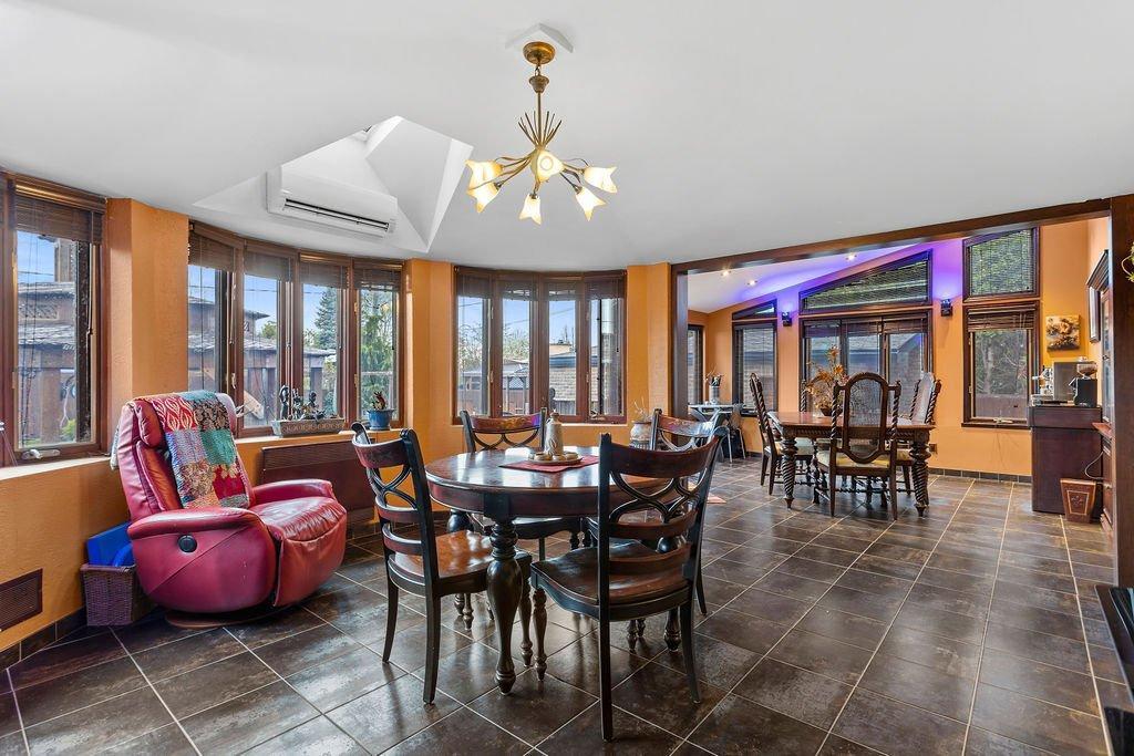 









2780


Tsse Belleau

,
Longueuil (Le Vieux-Longueuil),




QC
J4M1K7

