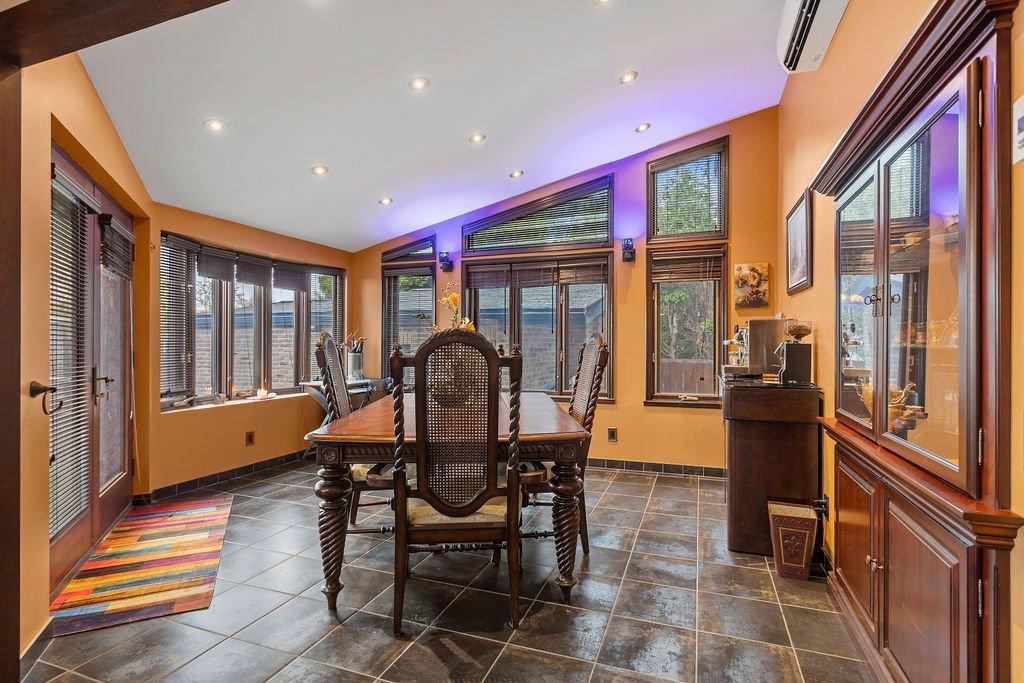









2780


Tsse Belleau

,
Longueuil (Le Vieux-Longueuil),




QC
J4M1K7

