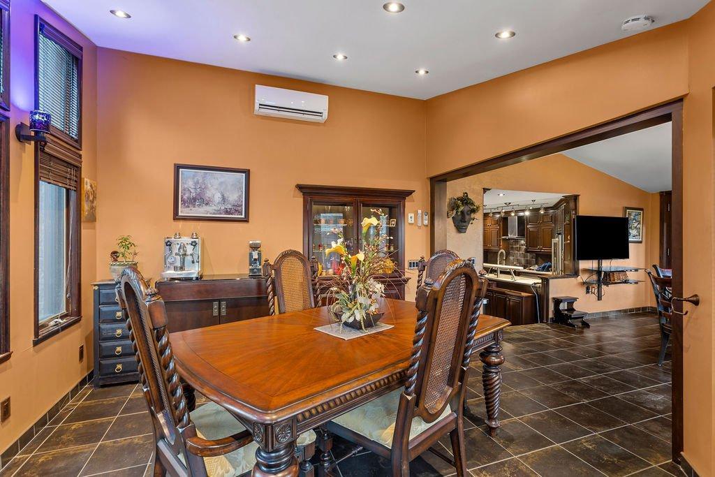 









2780


Tsse Belleau

,
Longueuil (Le Vieux-Longueuil),




QC
J4M1K7

