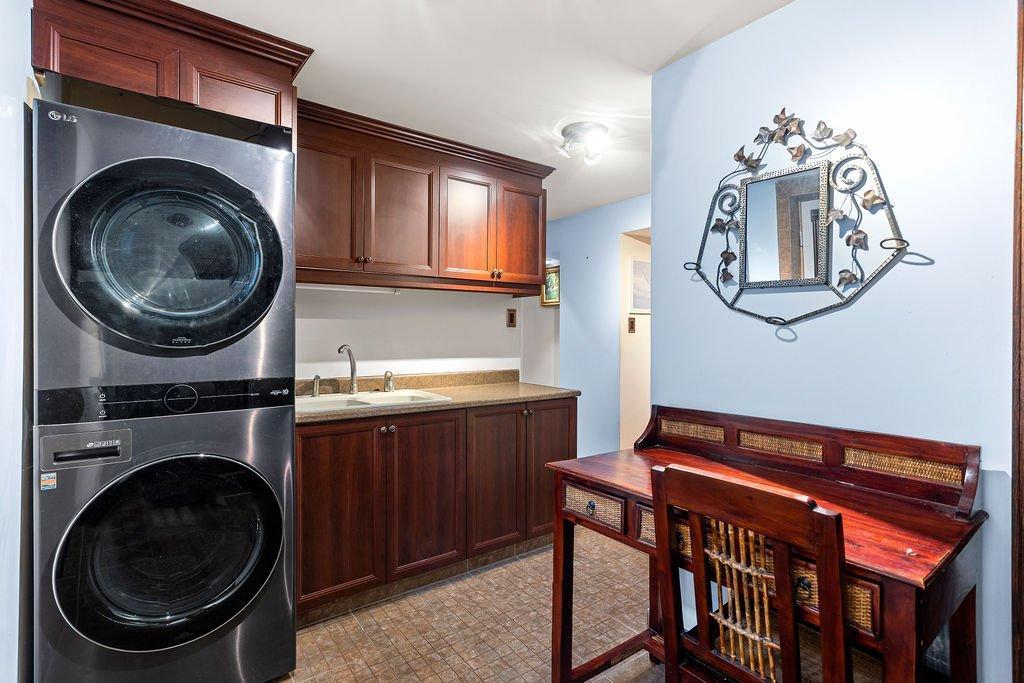 









2780


Tsse Belleau

,
Longueuil (Le Vieux-Longueuil),




QC
J4M1K7


