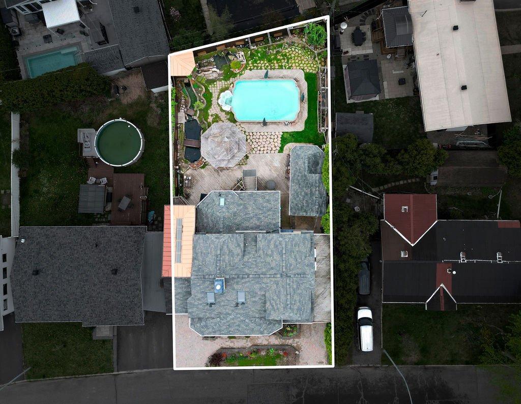 









2780


Tsse Belleau

,
Longueuil (Le Vieux-Longueuil),




QC
J4M1K7


