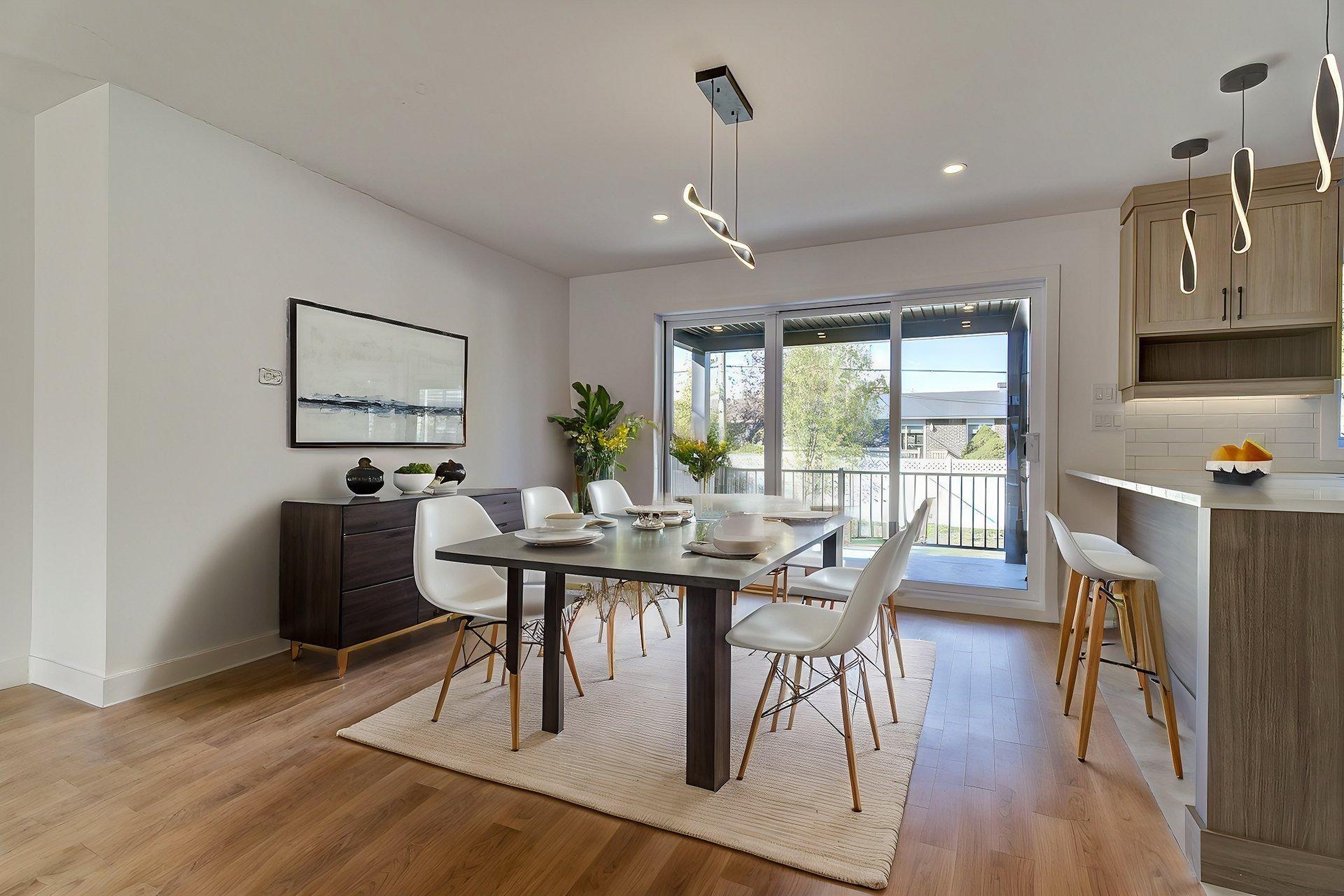 









6535


Rue Poitou

,
Brossard,




QC
J4W2W5

