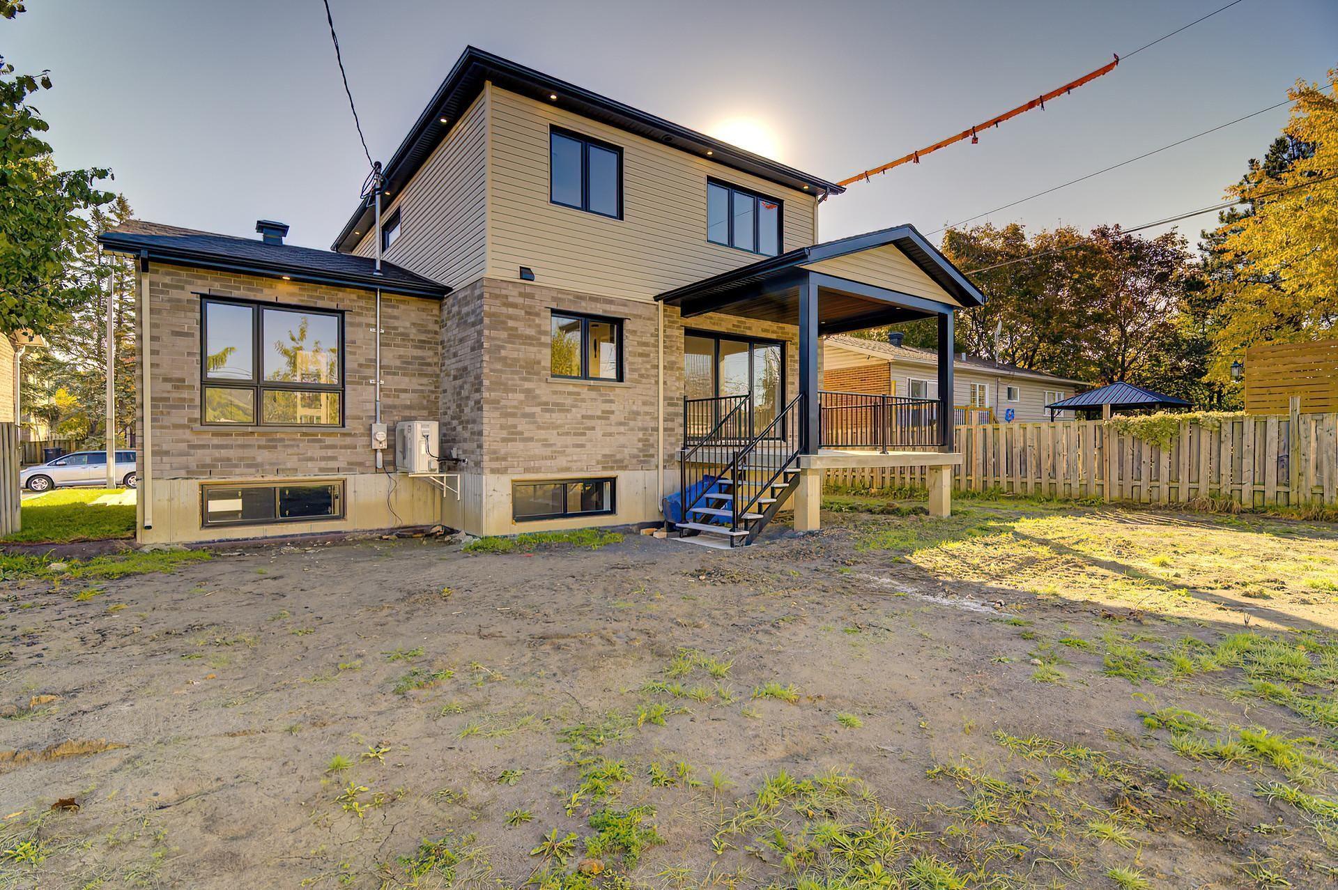 









6535


Rue Poitou

,
Brossard,




QC
J4W2W5

