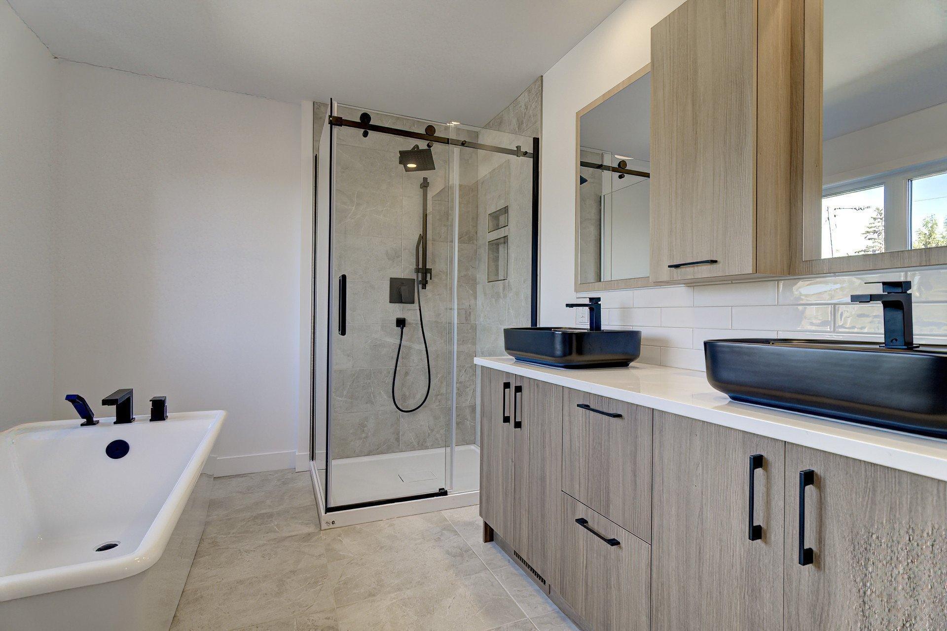 









6535


Rue Poitou

,
Brossard,




QC
J4W2W5


