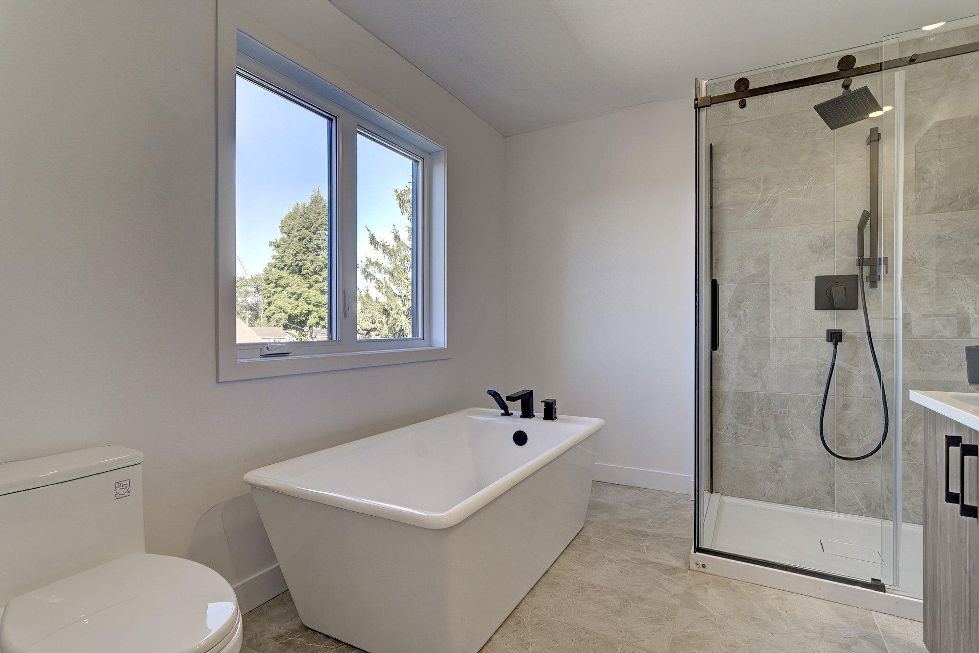 









6535


Rue Poitou

,
Brossard,




QC
J4W2W5

