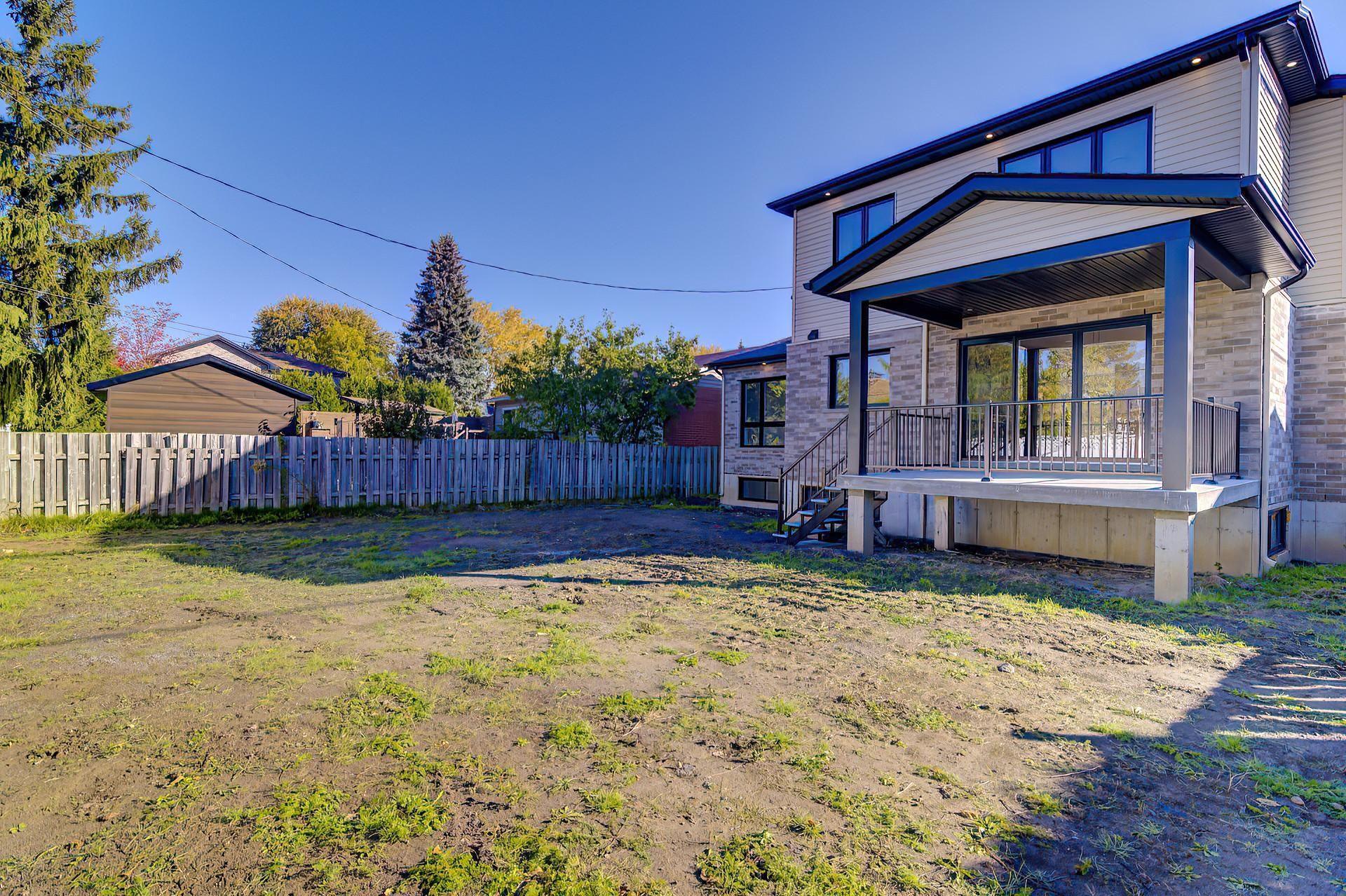 









6535


Rue Poitou

,
Brossard,




QC
J4W2W5

