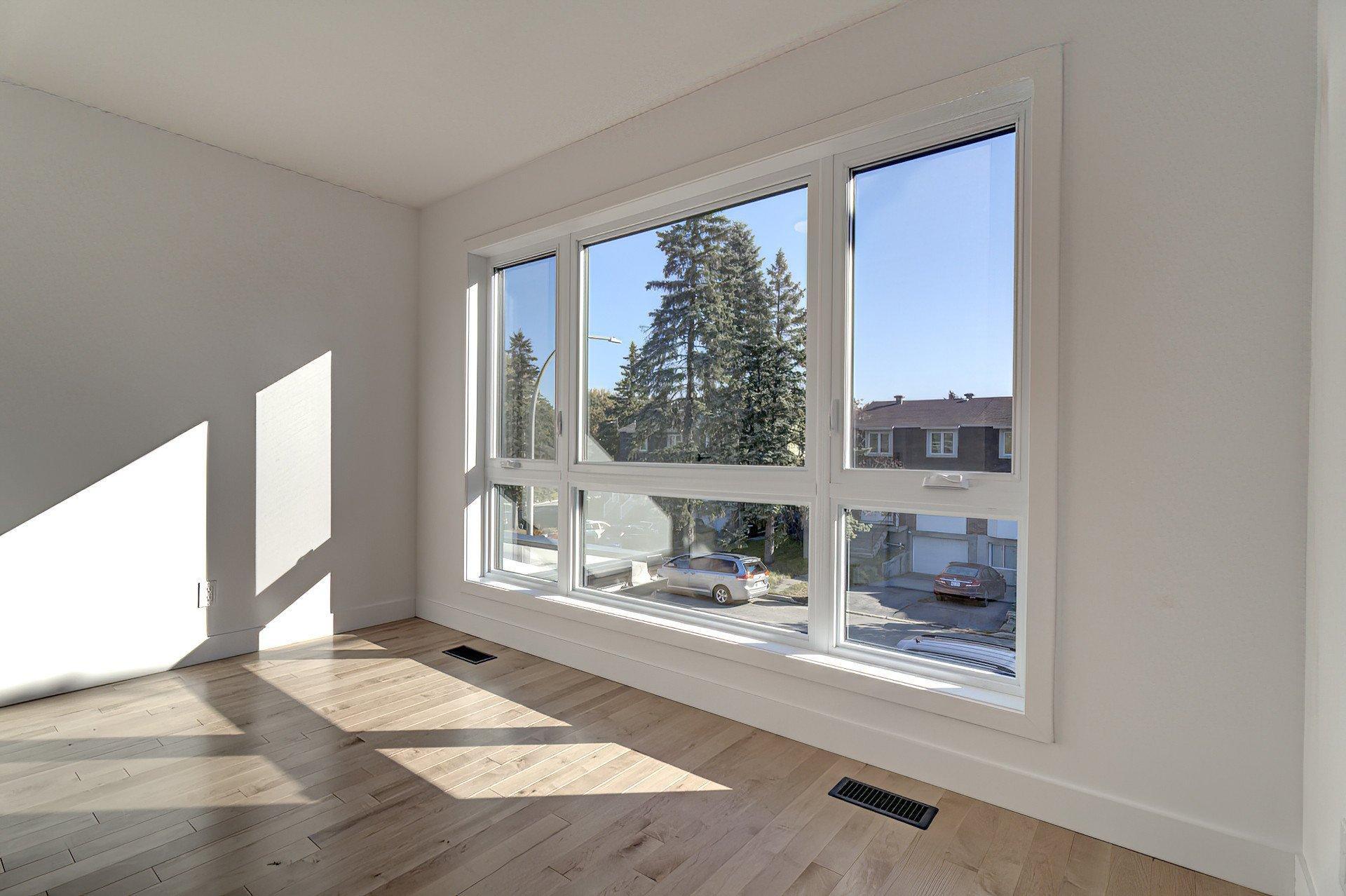 









6535


Rue Poitou

,
Brossard,




QC
J4W2W5

