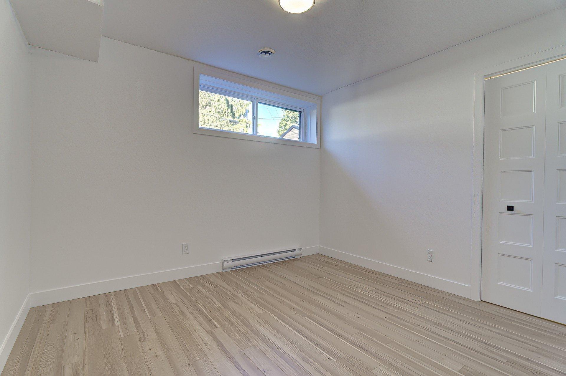 









6535


Rue Poitou

,
Brossard,




QC
J4W2W5

