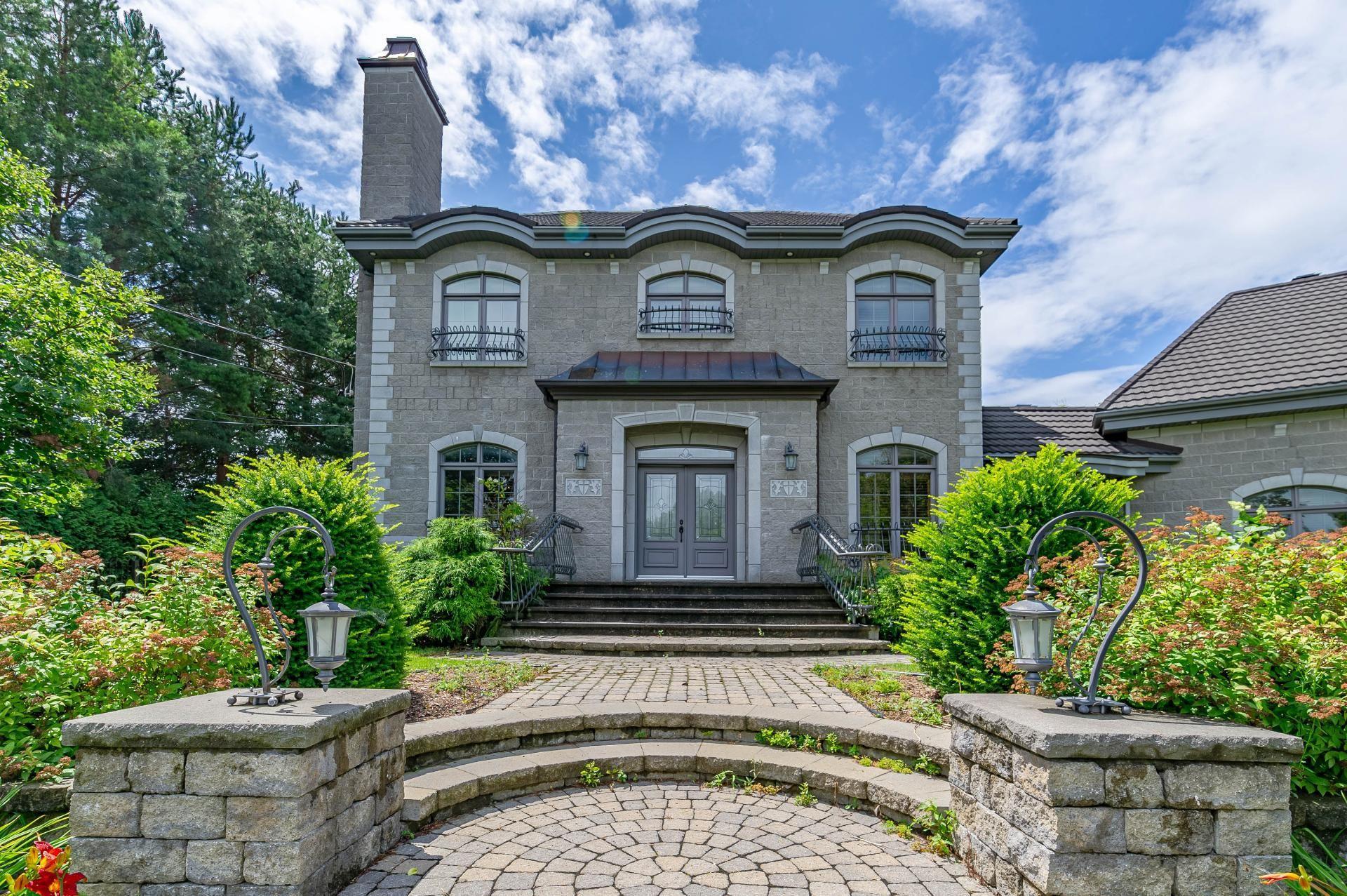 









435


Rue Chabot

,
Sainte-Hélène-de-Bagot,




QC
J0H1M0

