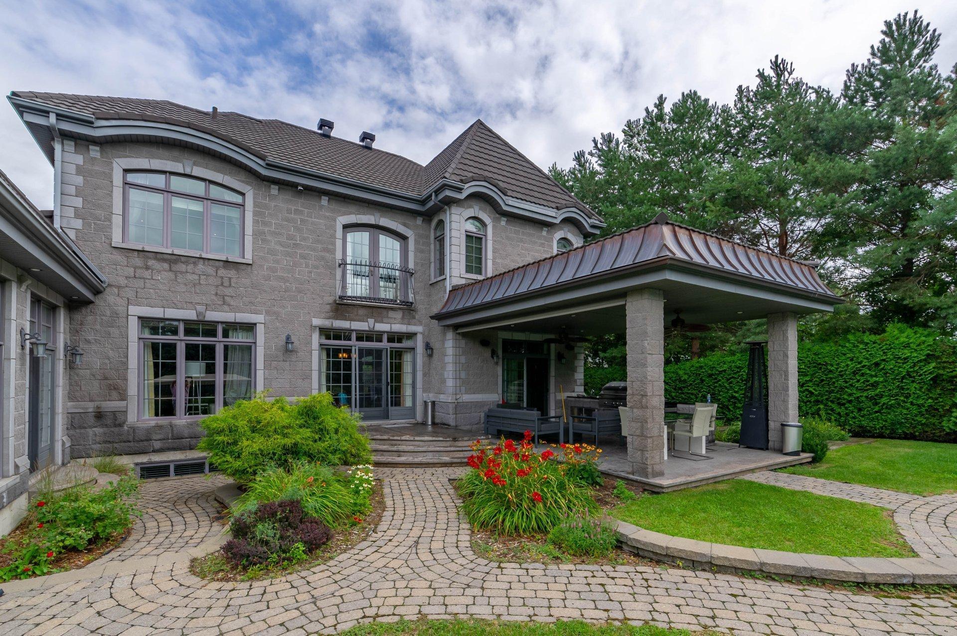 









435


Rue Chabot

,
Sainte-Hélène-de-Bagot,




QC
J0H1M0

