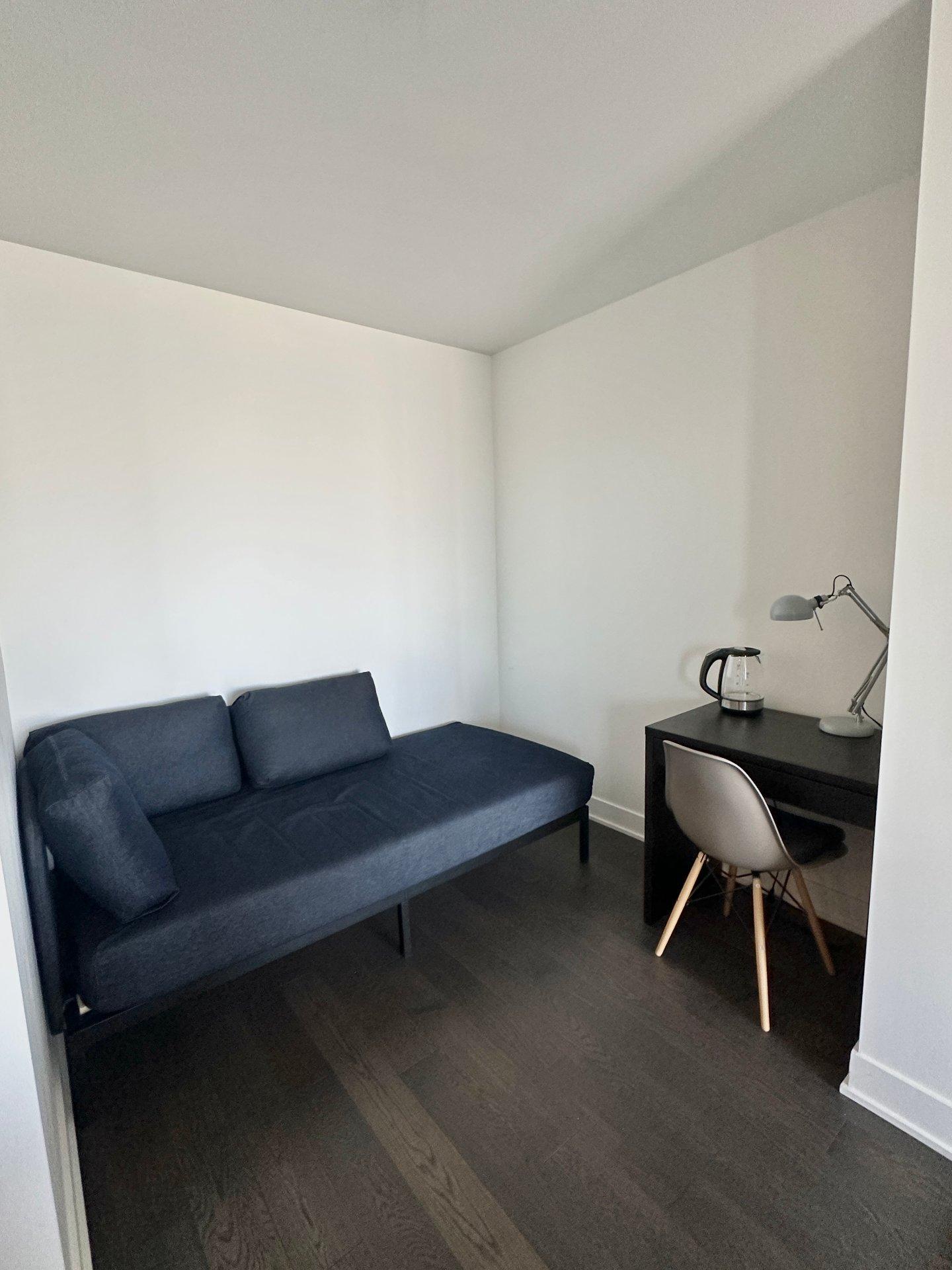 









1288


Rue St-Antoine O.

, 4201,
Montréal (Ville-Marie),




QC
H3C0X6

