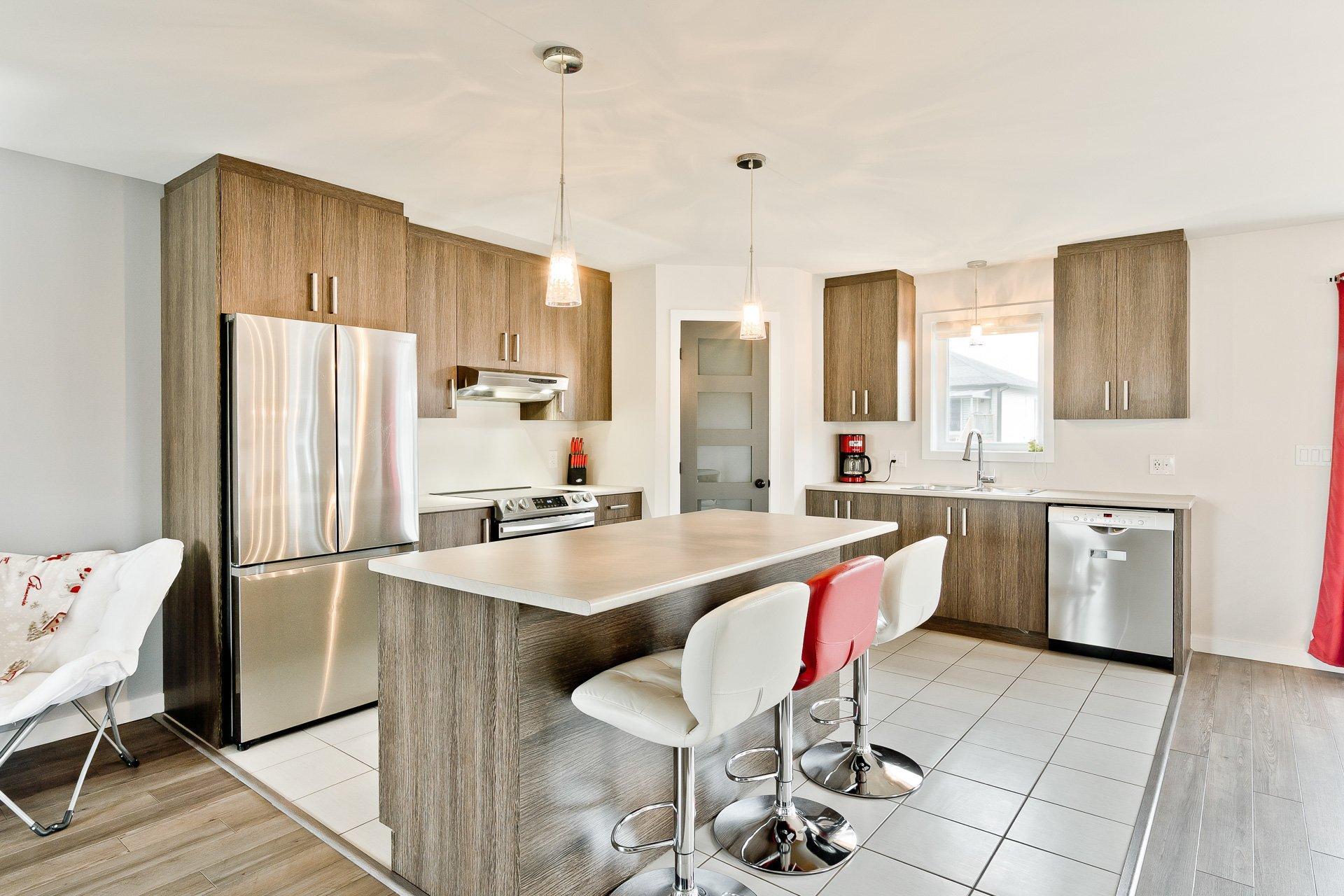 









220


Rue Paul-Gagné

,
Sherbrooke (Fleurimont),




QC
J1E0K3

