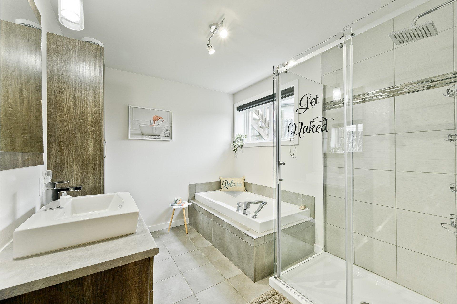 









220


Rue Paul-Gagné

,
Sherbrooke (Fleurimont),




QC
J1E0K3


