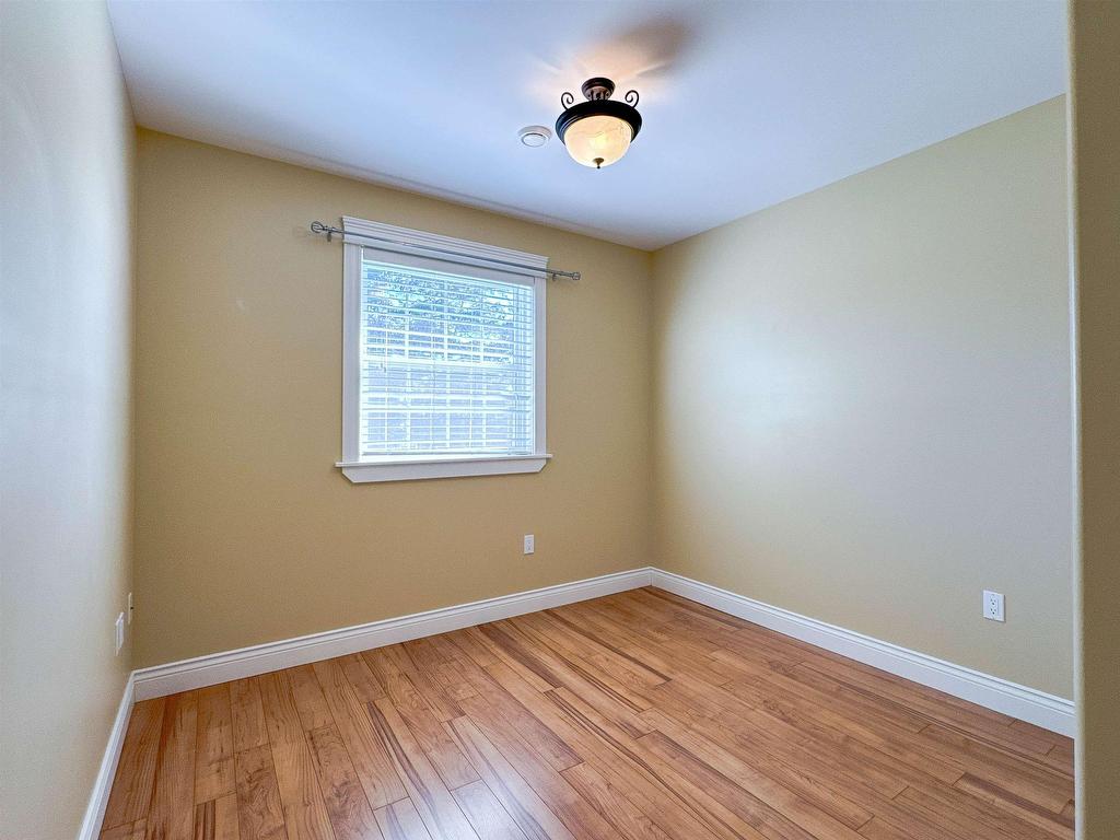 












64 Marion Drive

,
Stratford,




PE
C1B 2A3

