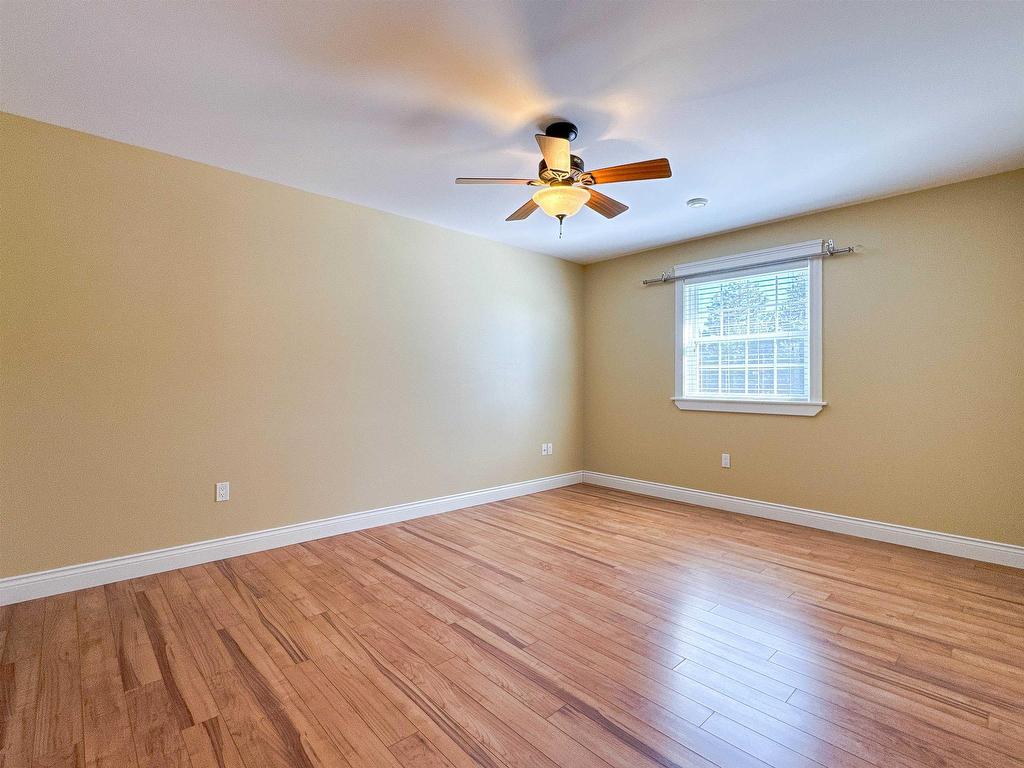 












64 Marion Drive

,
Stratford,




PE
C1B 2A3

