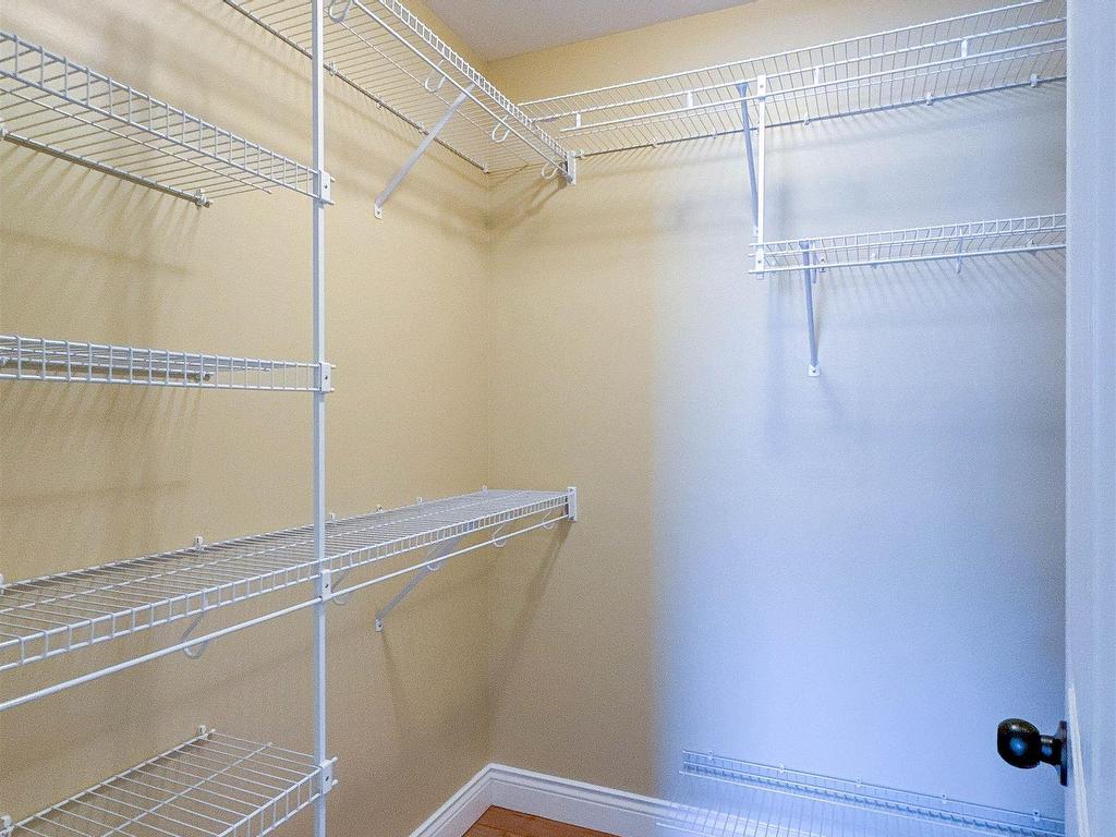 












64 Marion Drive

,
Stratford,




PE
C1B 2A3

