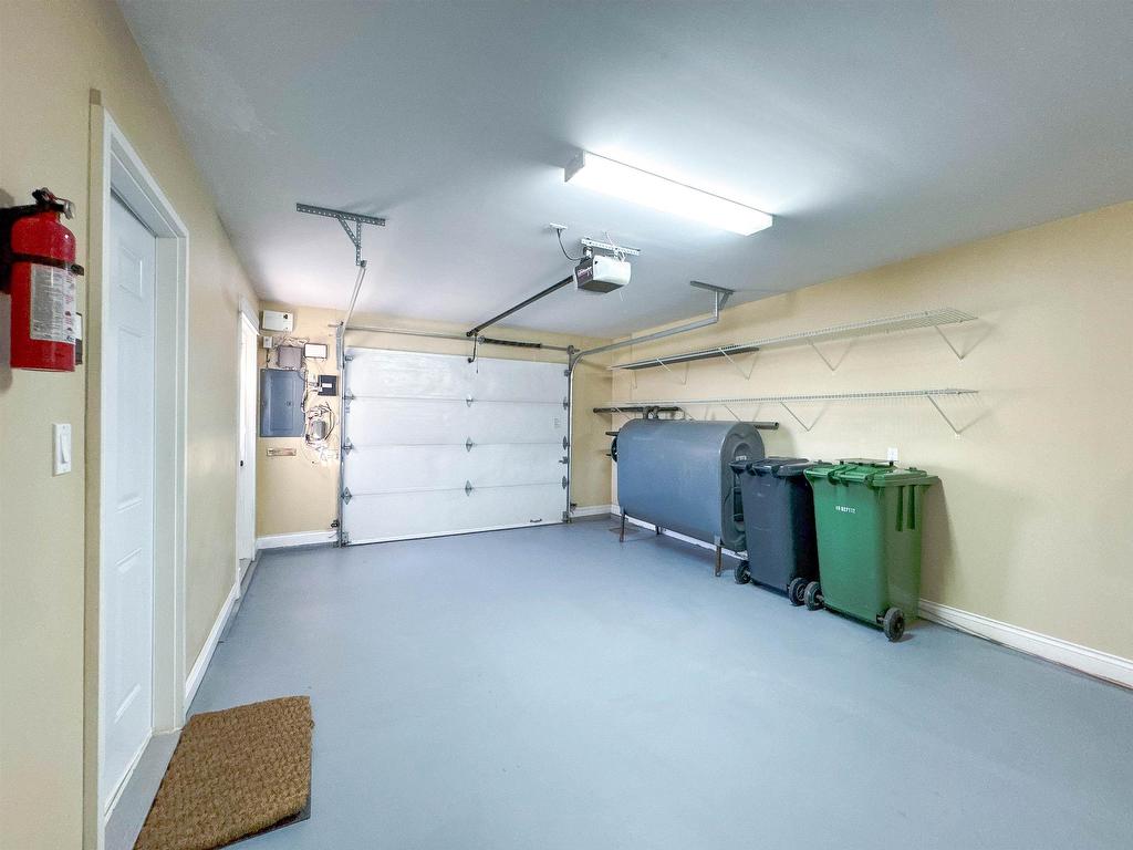 












64 Marion Drive

,
Stratford,




PE
C1B 2A3

