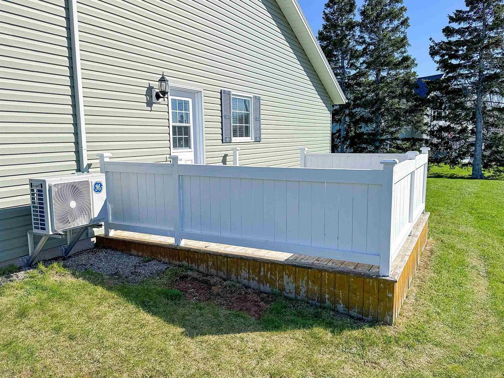 












64 Marion Drive

,
Stratford,




PE
C1B 2A3

