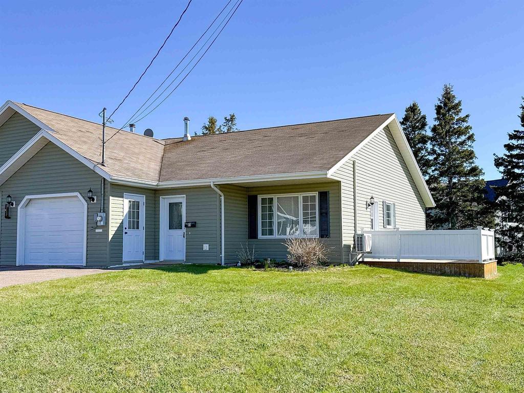 












64 Marion Drive

,
Stratford,




PE
C1B 2A3

