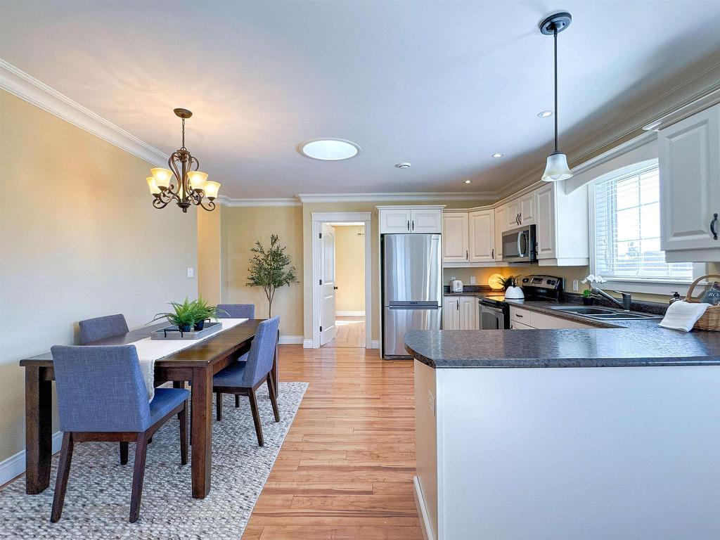 












64 Marion Drive

,
Stratford,




PE
C1B 2A3

