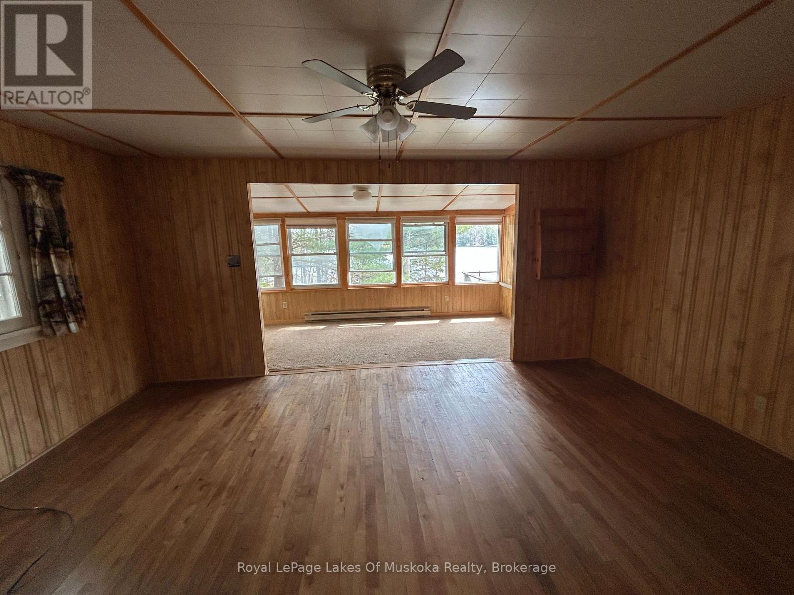 












1091 NORTH TOOKE LAKE ROAD

,
Lake of Bays (Mclean),




Ontario
P0B1A0

