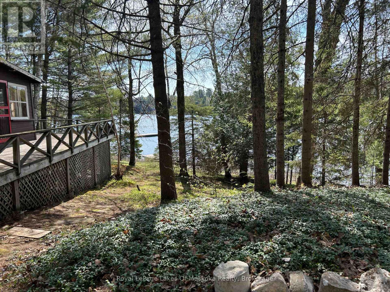 












1091 NORTH TOOKE LAKE ROAD

,
Lake of Bays (Mclean),




Ontario
P0B1A0

