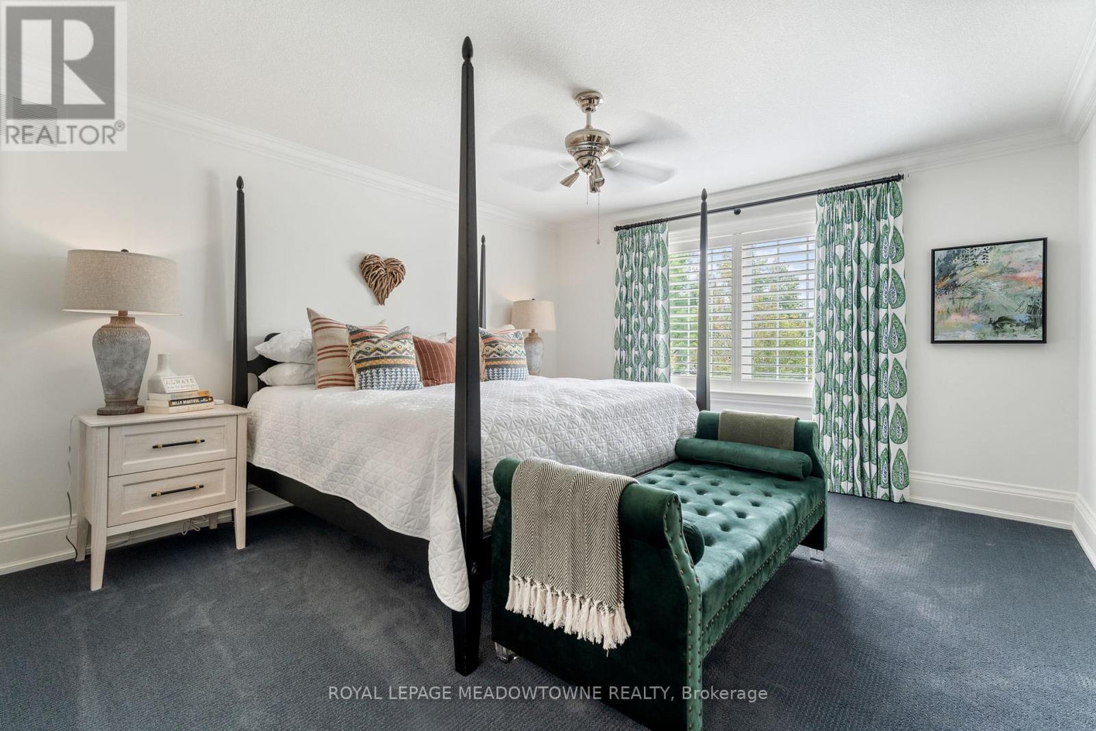 












3 BOGLE DRIVE

,
Hamilton,




Ontario
L0R1H2

