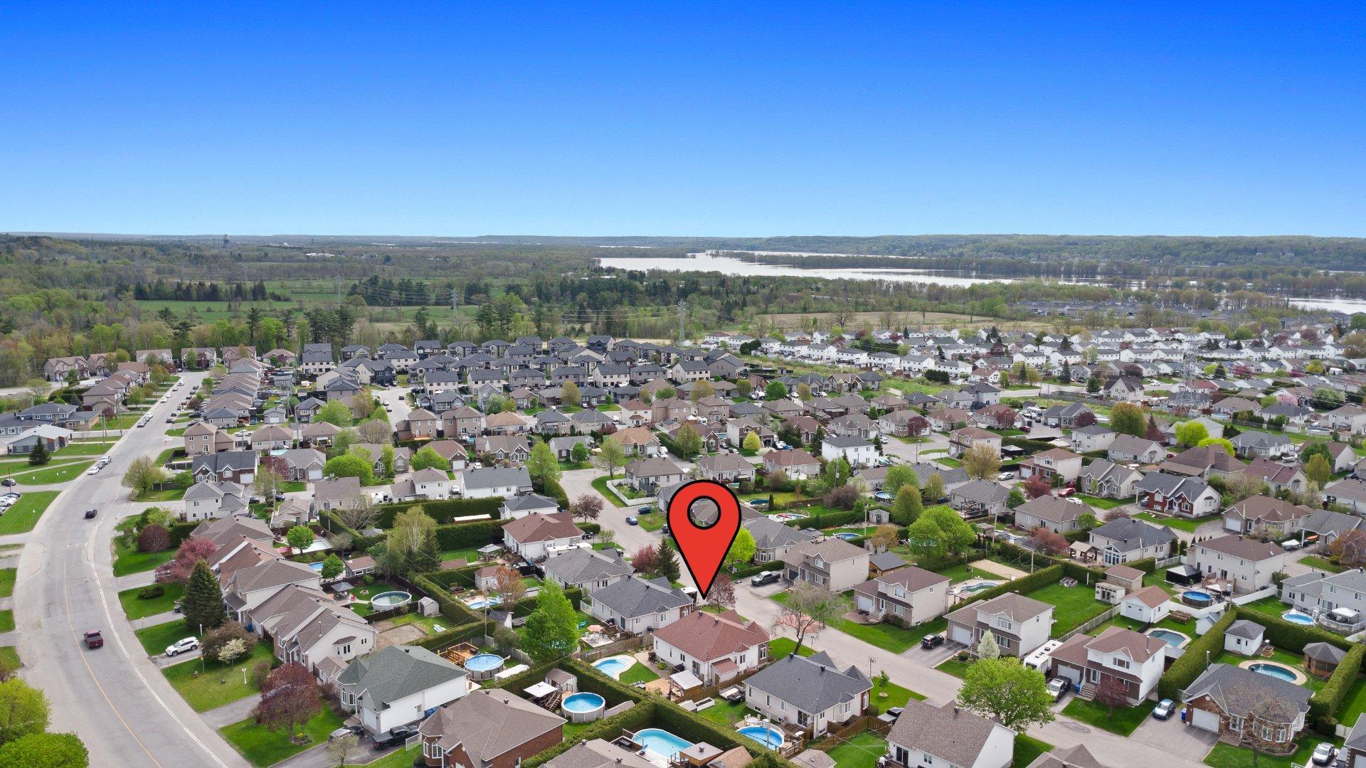 









125


Rue du Muscadet

,
Gatineau (Masson-Angers),




QC
J8M2E5

