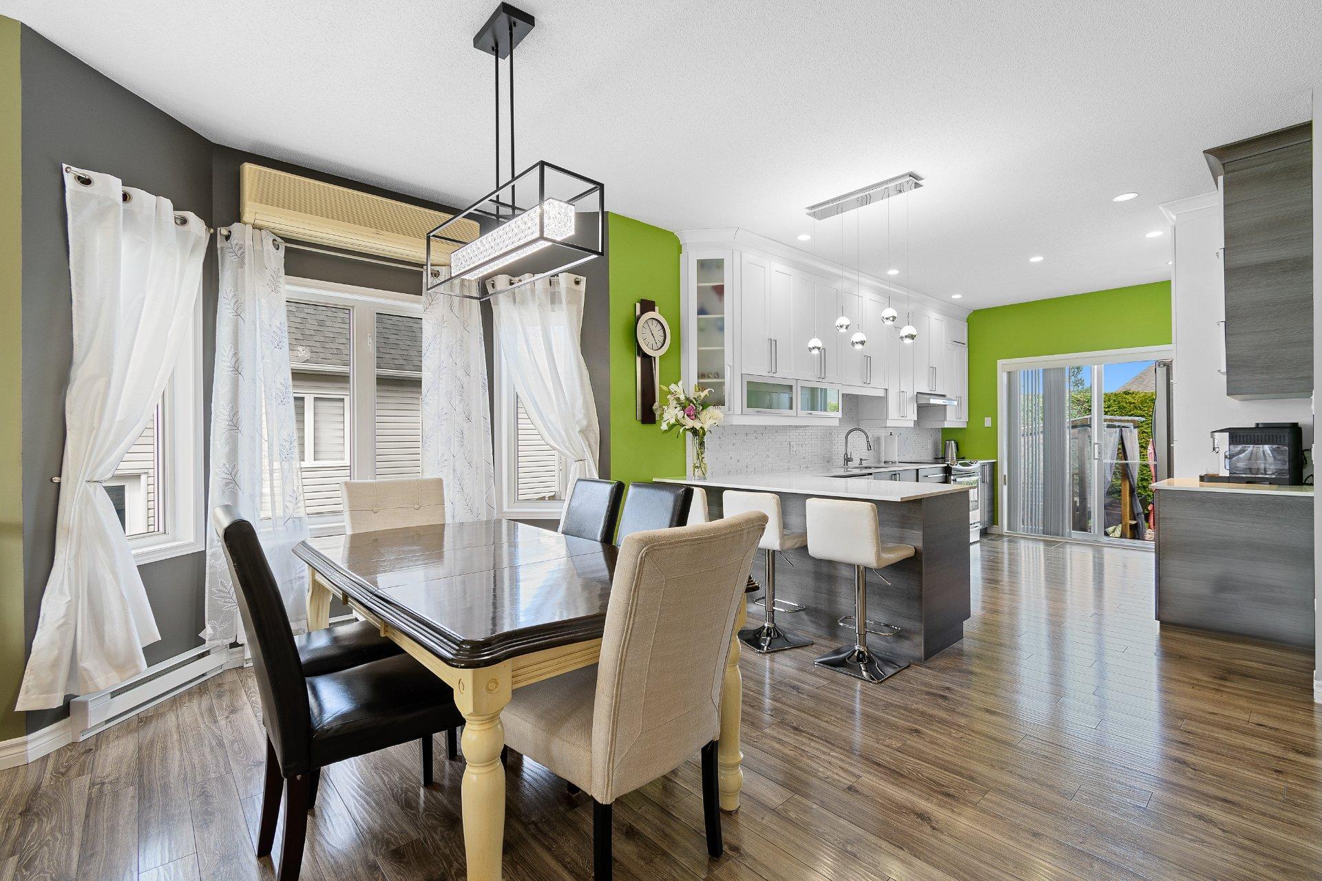









125


Rue du Muscadet

,
Gatineau (Masson-Angers),




QC
J8M2E5

