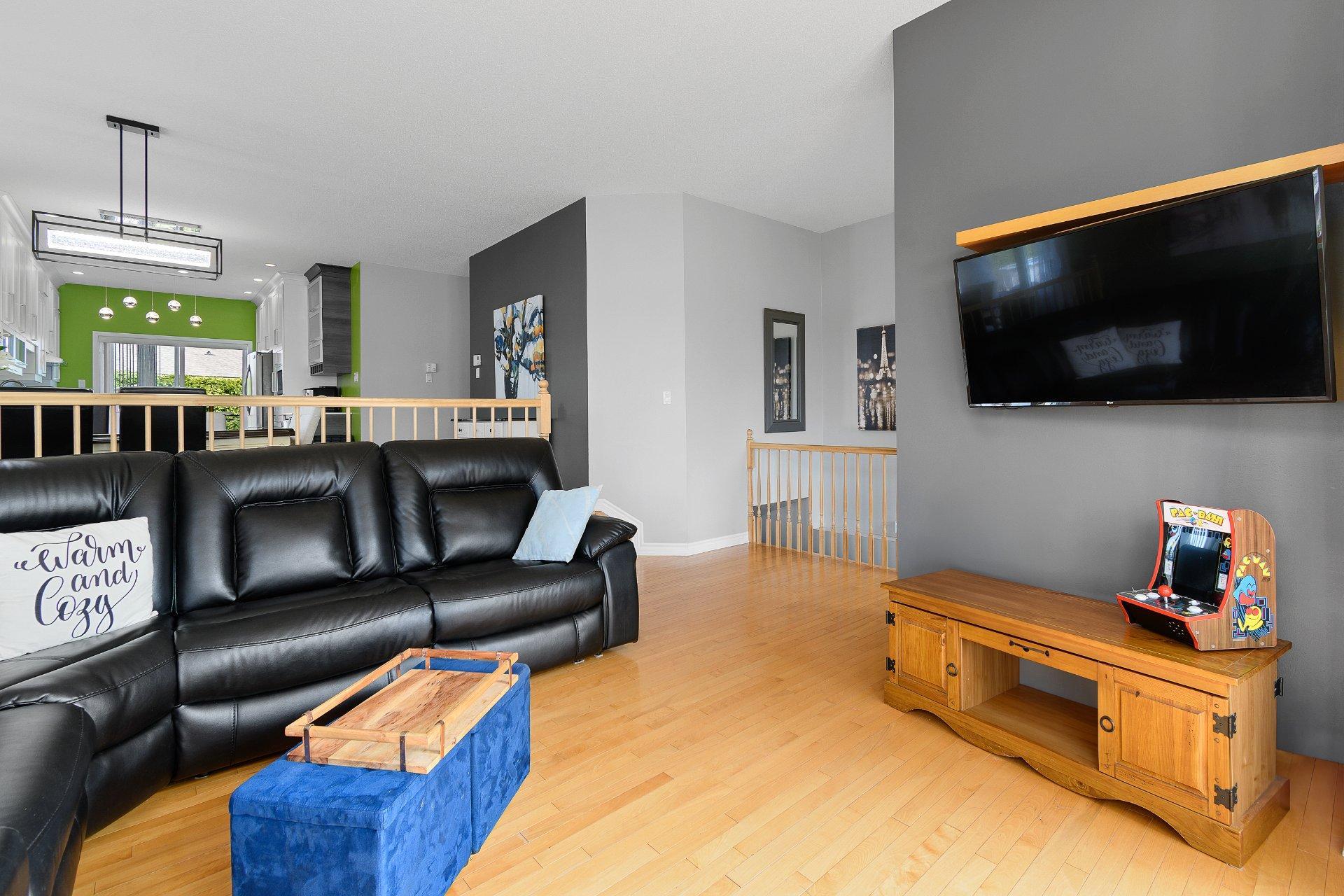 









125


Rue du Muscadet

,
Gatineau (Masson-Angers),




QC
J8M2E5

