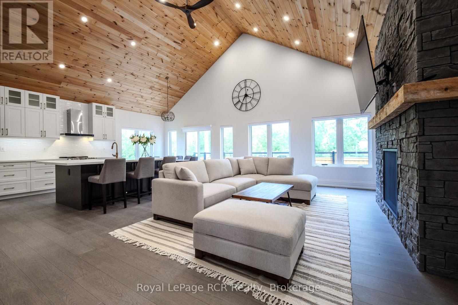 












10 FREDERICK STREET E

,
South Bruce Peninsula,




Ontario
N0H2G0

