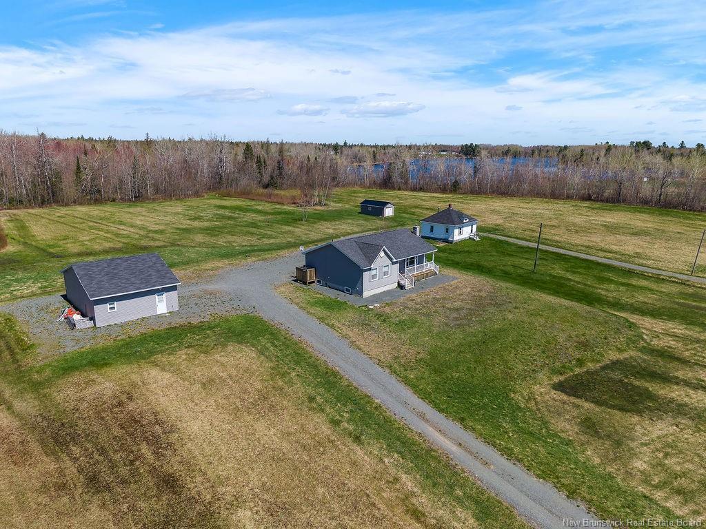 









8020


Hwy 117

,
Black River Bridge,




NB
E1N 5K5

