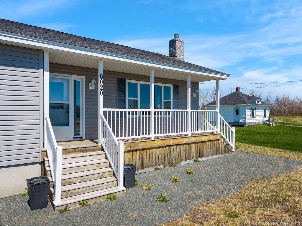 









8020


Hwy 117

,
Black River Bridge,




NB
E1N 5K5

