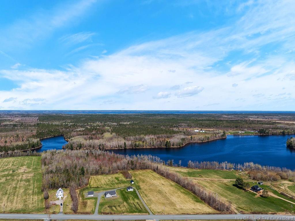 









8020


Hwy 117

,
Black River Bridge,




NB
E1N 5K5

