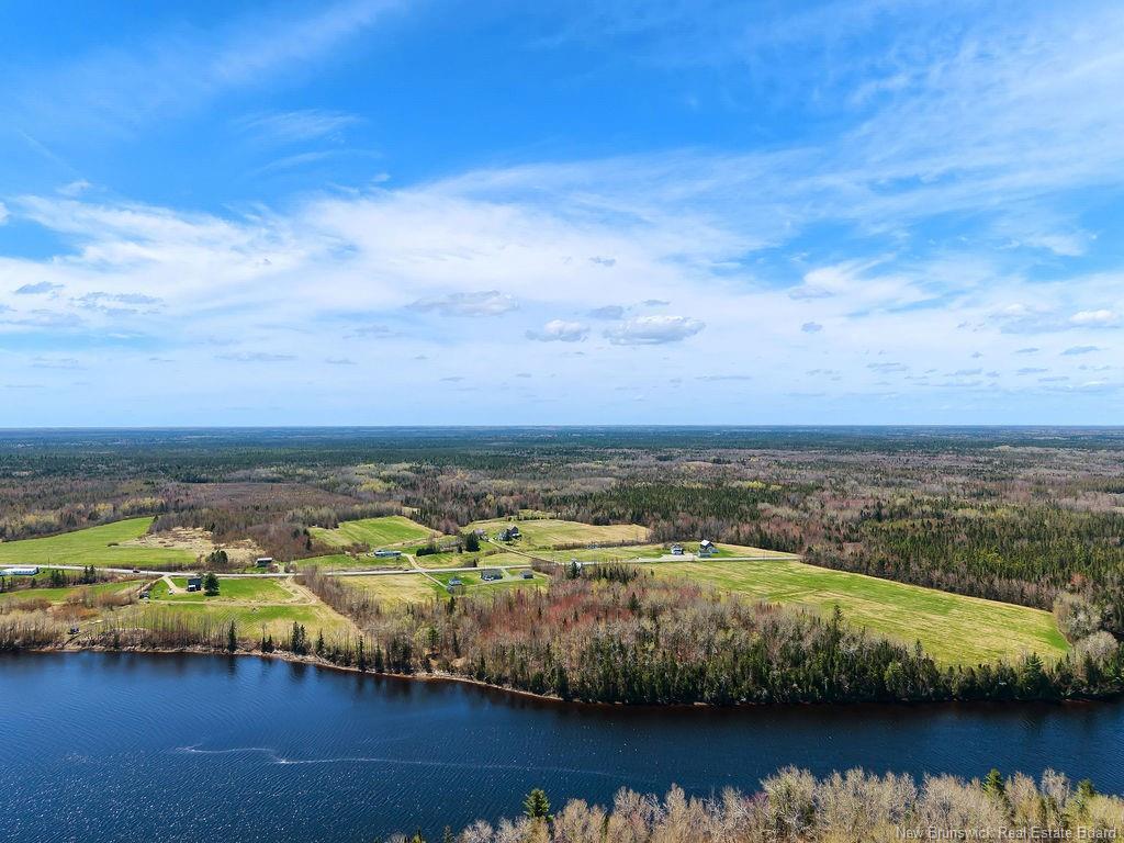 









8020


Hwy 117

,
Black River Bridge,




NB
E1N 5K5

